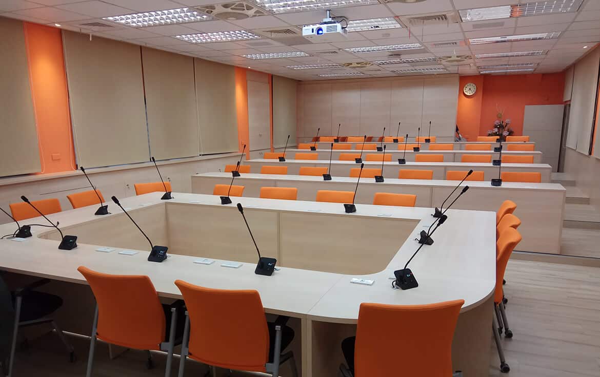 Read more about the article 國立臺北教育大學「全方位行動學習實驗室兼會議室」 FUN系列麥克風實績