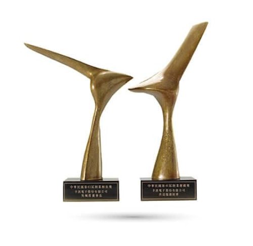 BXB卡訊榮獲創業楷模獎